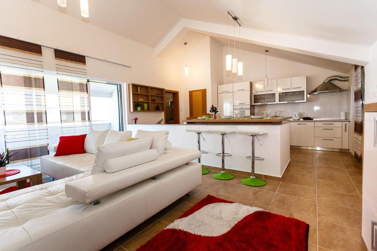 Apartment Adria 3 Малинска Экстерьер фото