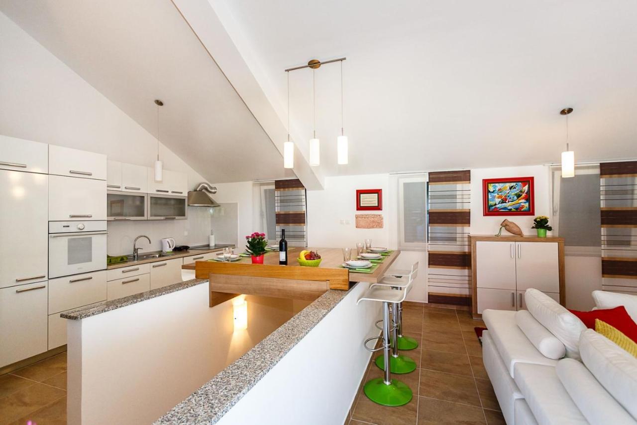 Apartment Adria 3 Малинска Экстерьер фото