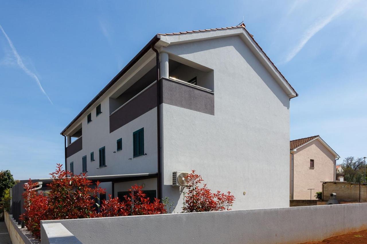 Apartment Adria 3 Малинска Экстерьер фото