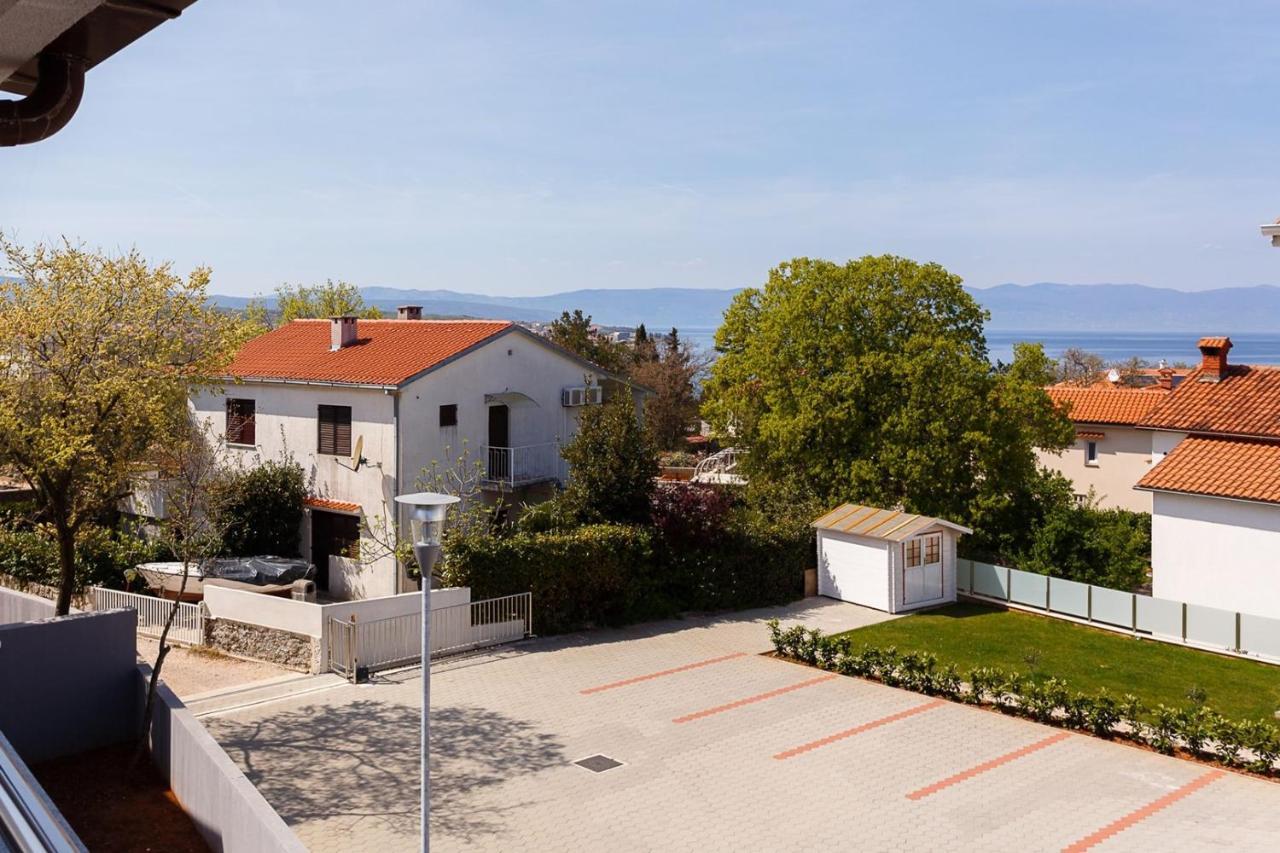 Apartment Adria 3 Малинска Экстерьер фото