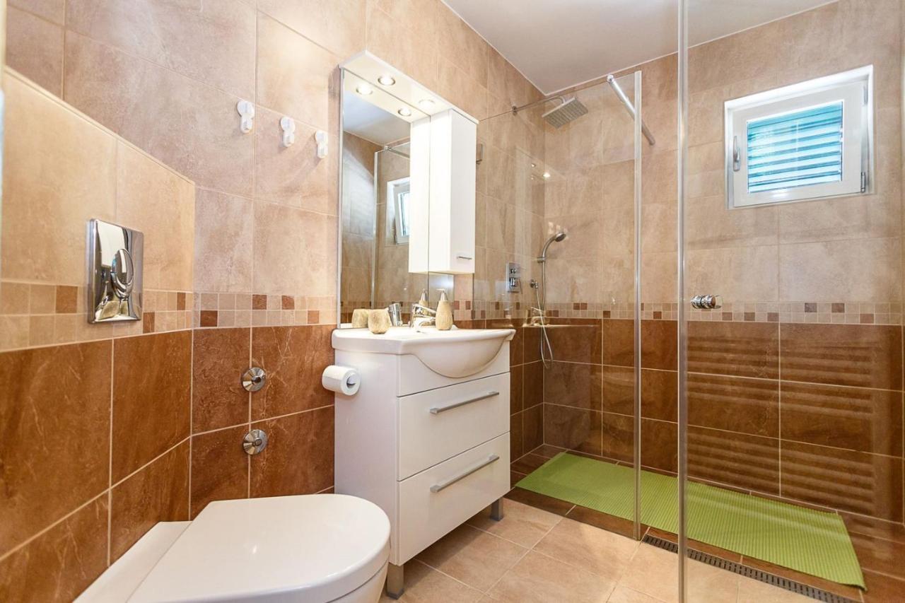 Apartment Adria 3 Малинска Экстерьер фото