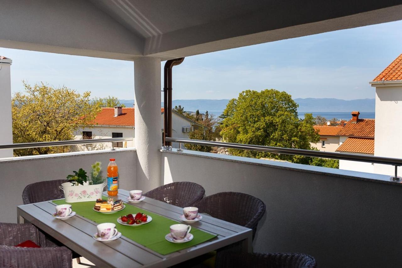Apartment Adria 3 Малинска Экстерьер фото