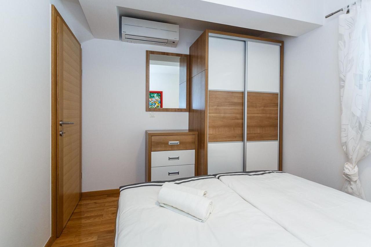 Apartment Adria 3 Малинска Экстерьер фото